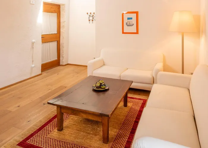 Casale Toscana * コステロマーノ