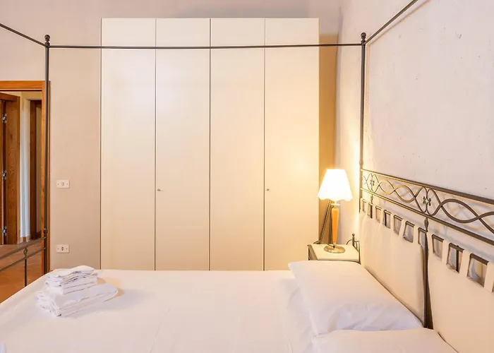 Casale Toscana * コステロマーノ