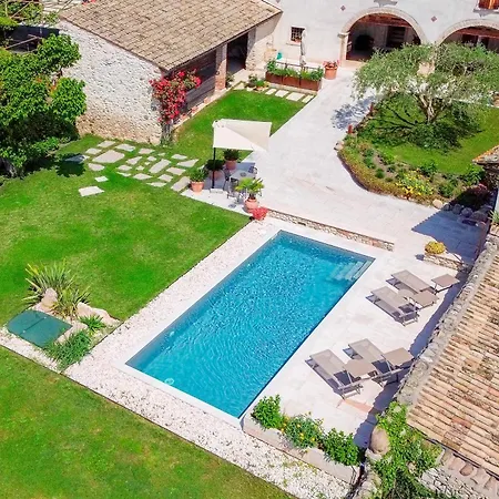 Casale Toscana Apartment Costermano