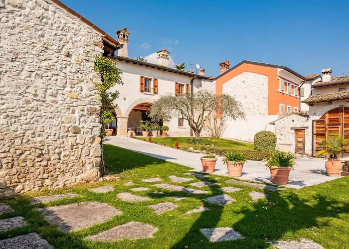 Casale Toscana Apartment Costermano